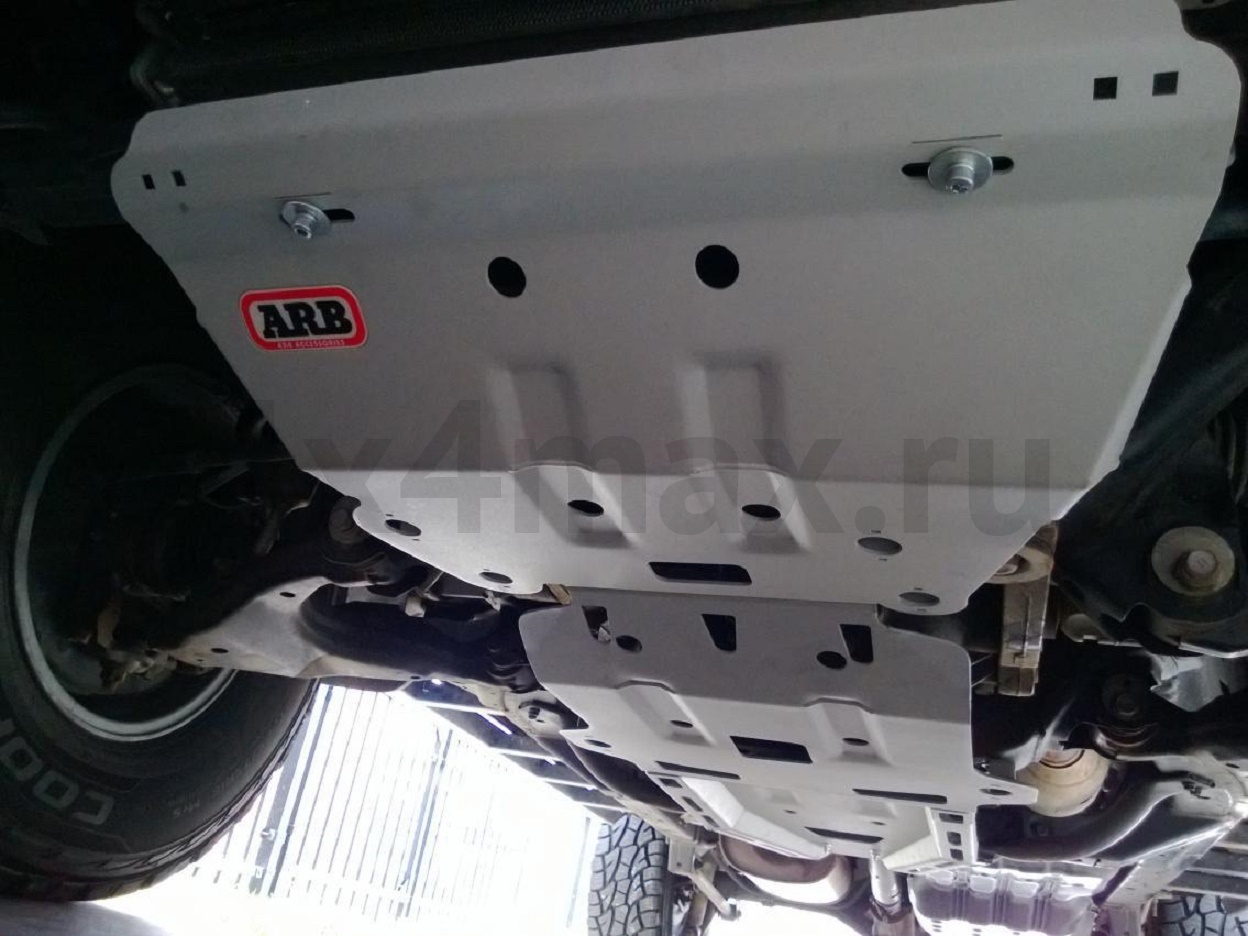 Защита toyota. Защита днища ARB Prado 150. Защита ARB Прадо 150. Защита днища Прадо 120 4.0. Защита двигателя Прадо 150 ARB.